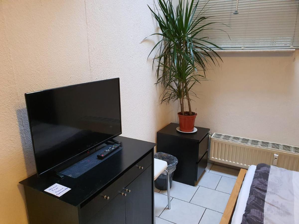 Roter Backstein Apartment 1 Mainz Eksteriør bilde